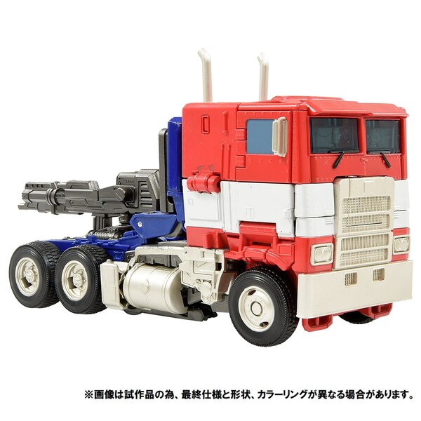 Takara Tomy Premium Finish 02 BBM Optimus Prime  (7 of 17)